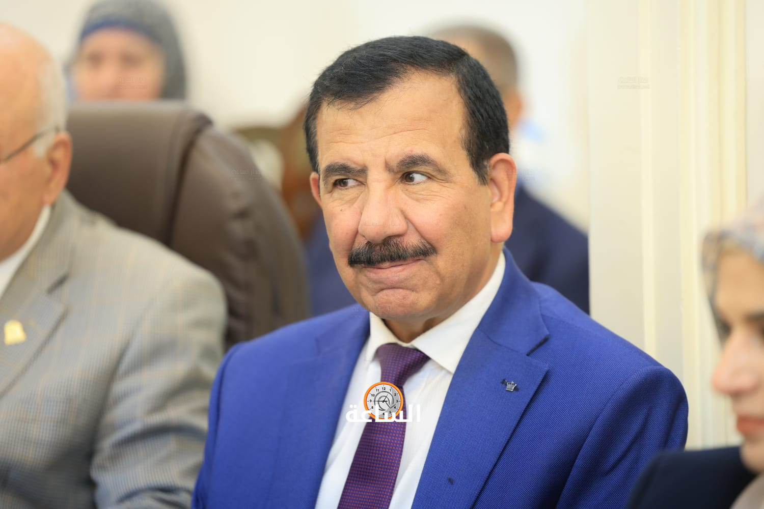 Madar Al-Saa Images 0.3639852635966341