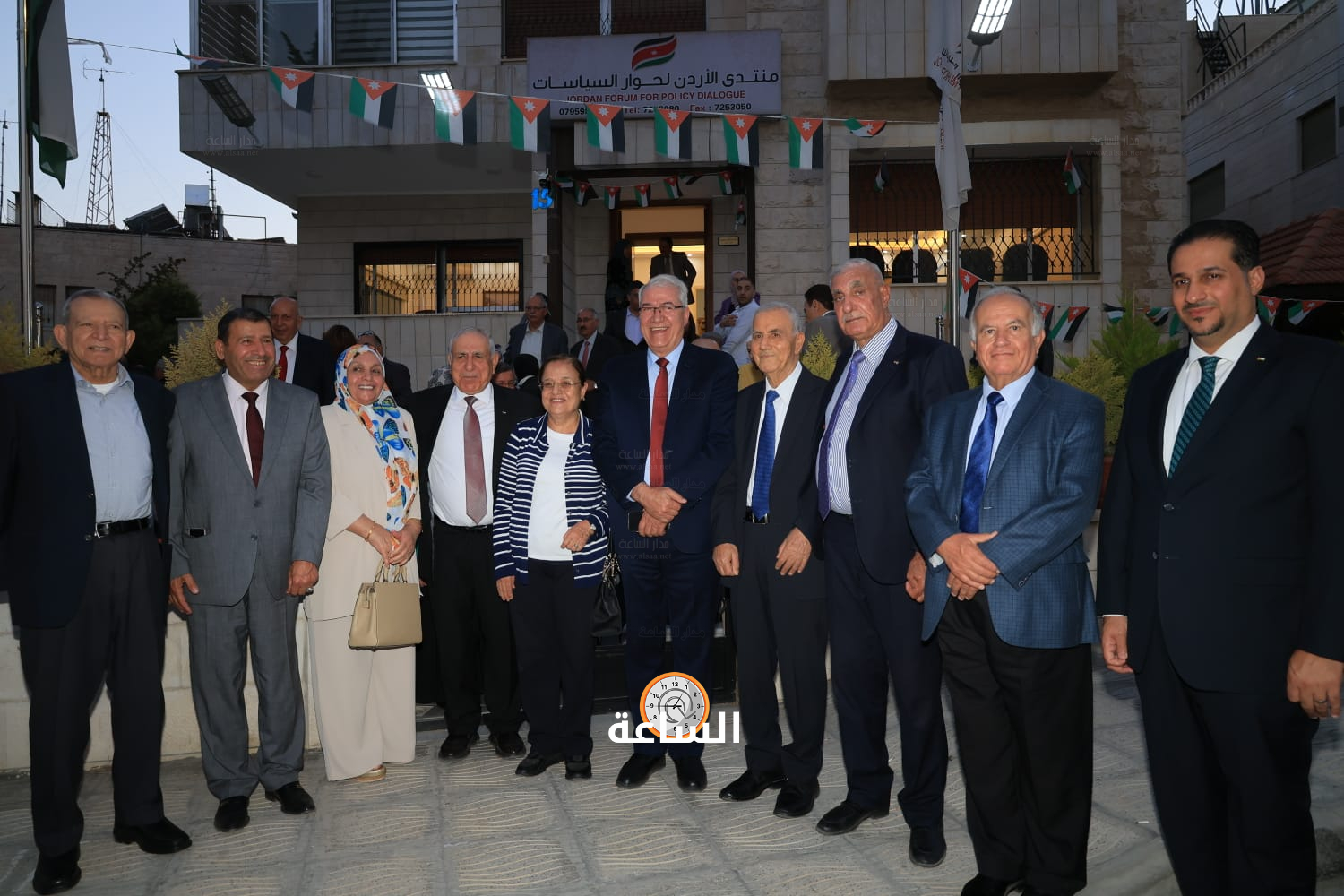 Madar Al-Saa Images 0.4203466137467816