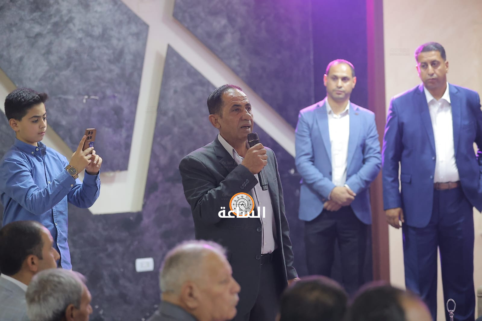 Madar Al-Saa Images 0.3699621516184931