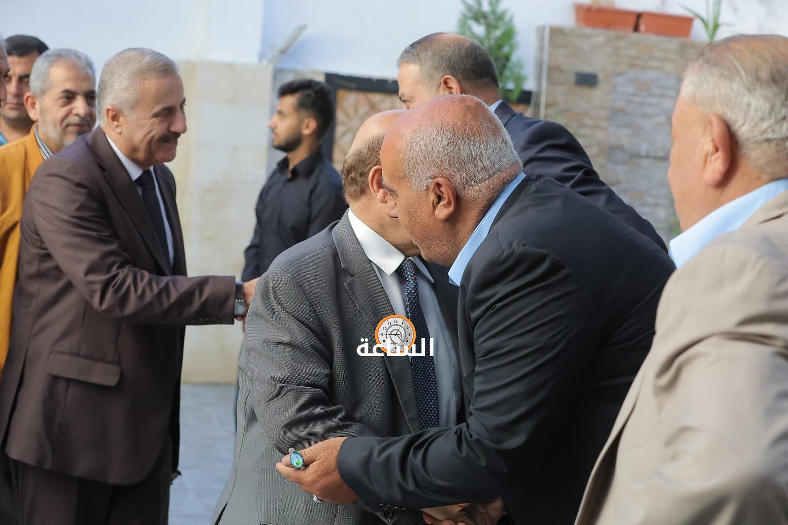 Madar Al-Saa Images 0.9040885034039722