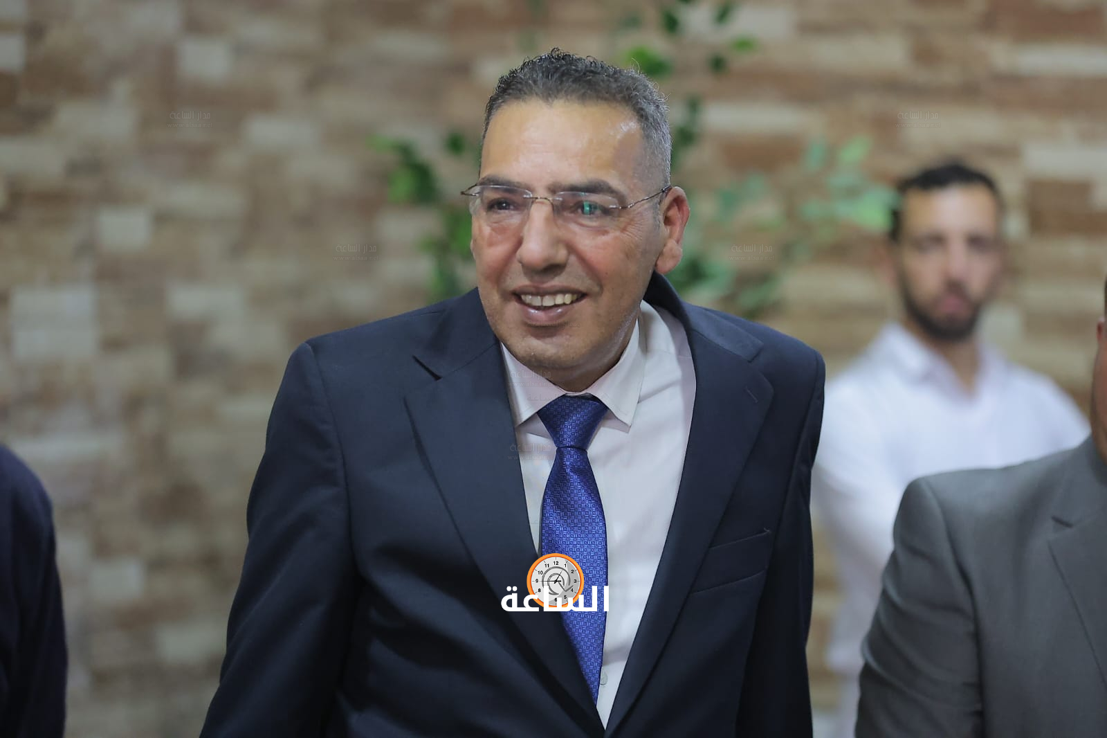 Madar Al-Saa Images 0.17241593970984126