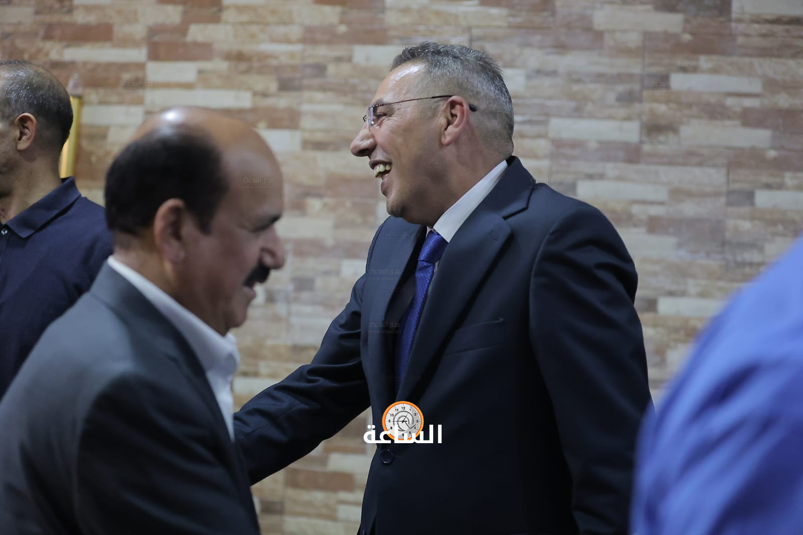 Madar Al-Saa Images 0.6173105850429459