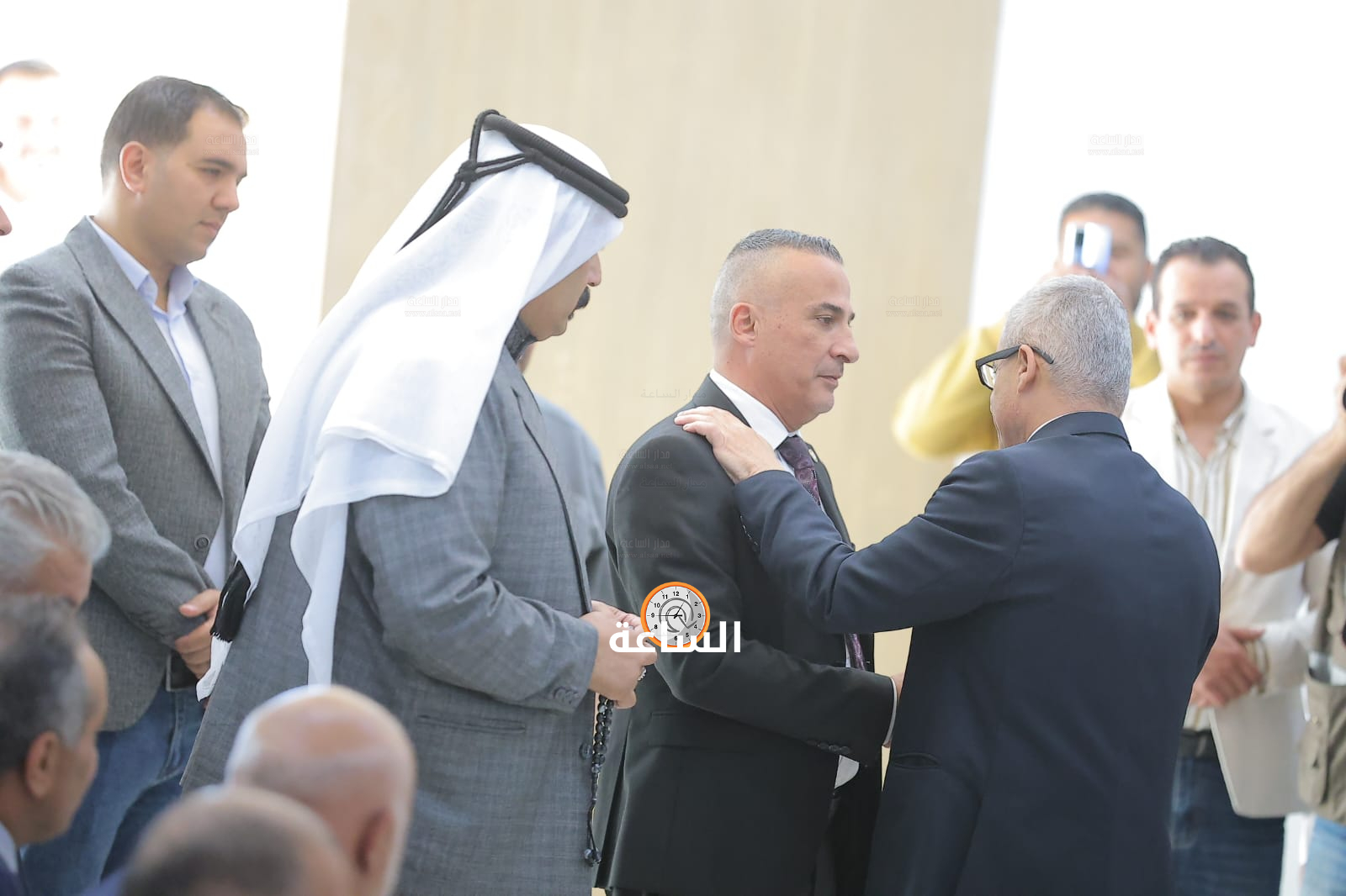 Madar Al-Saa Images 0.4267648349461657