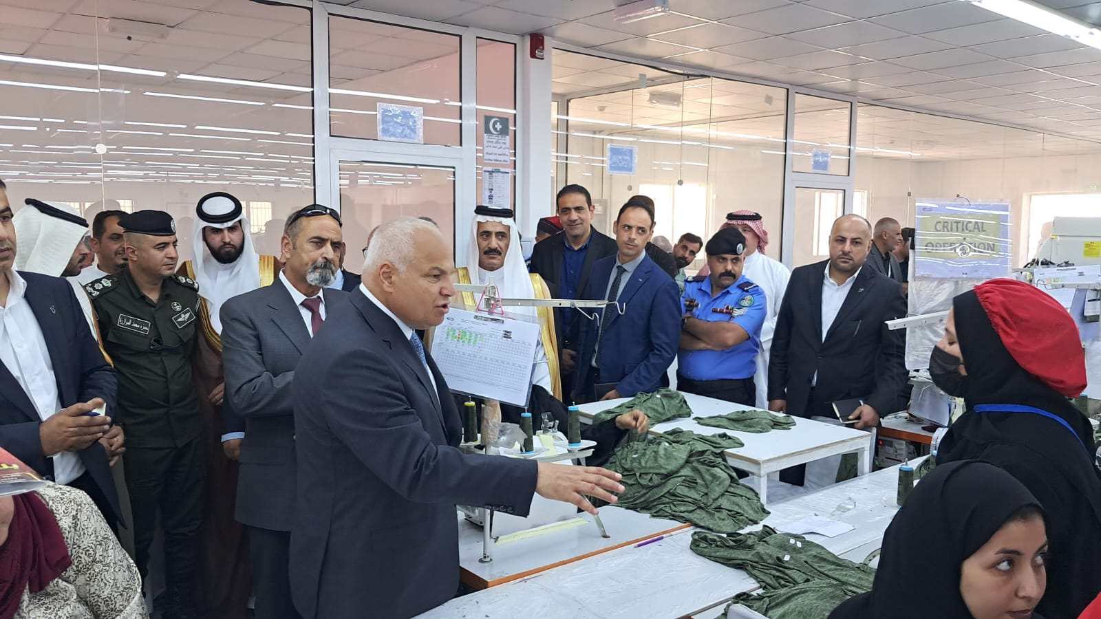 Madar Al-Saa Images 0.7954498052438074