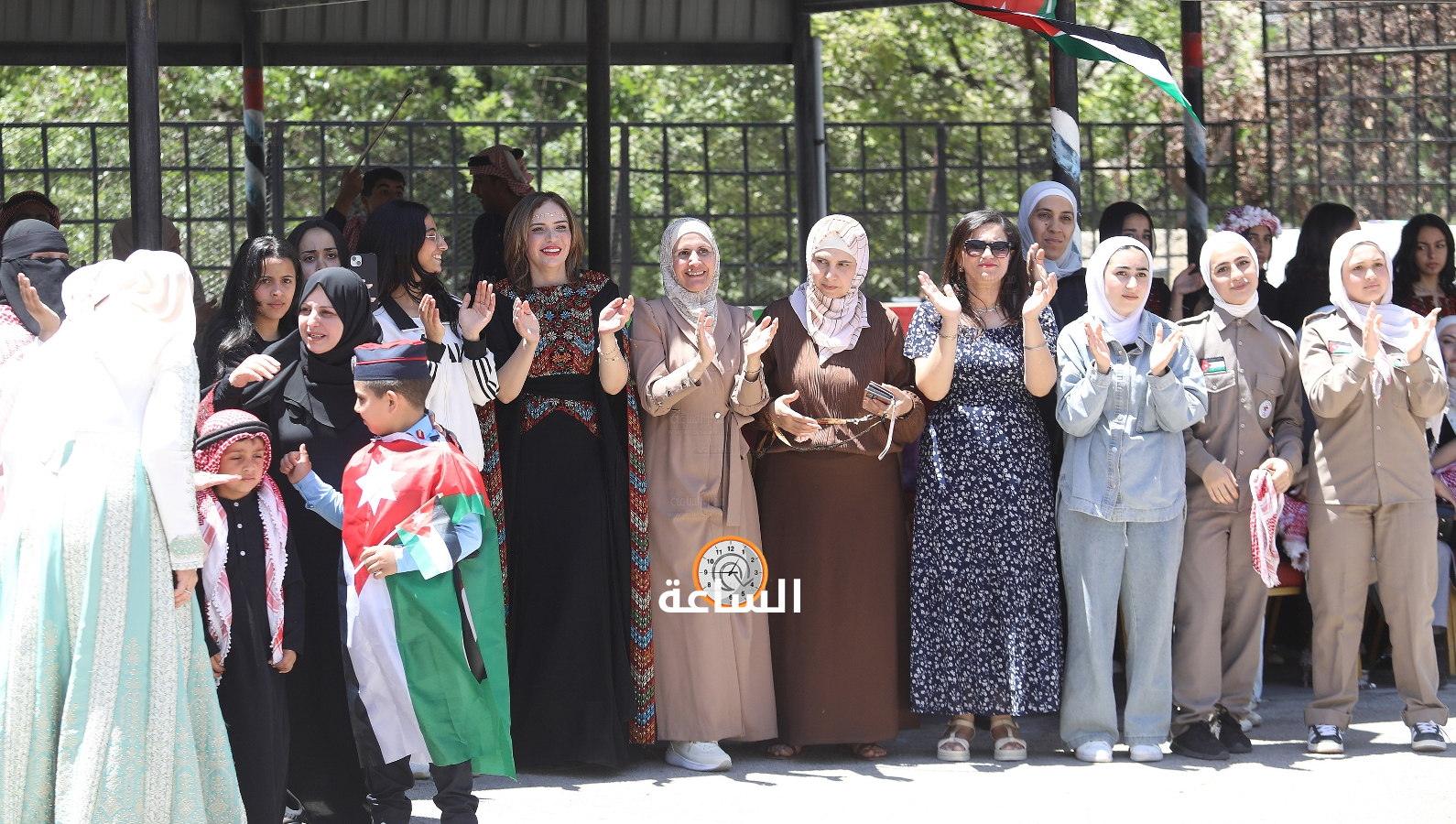 Madar Al-Saa Images 0.03988824230575638