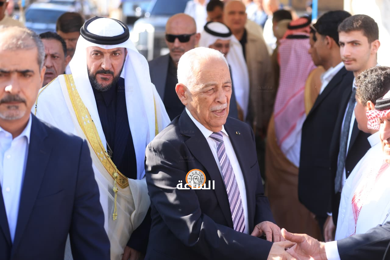 Madar Al-Saa Images 0.5717918494896334