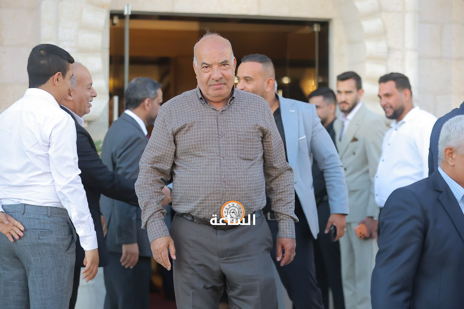 Madar Al-Saa Images 0.3003120836200116