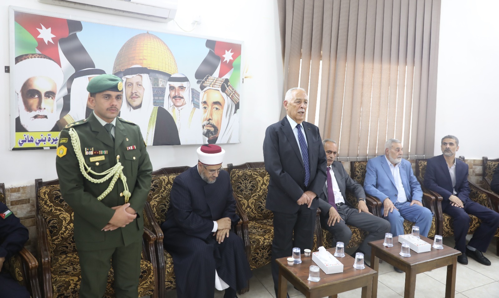 Madar Al-Saa Images 0.35446970010649403