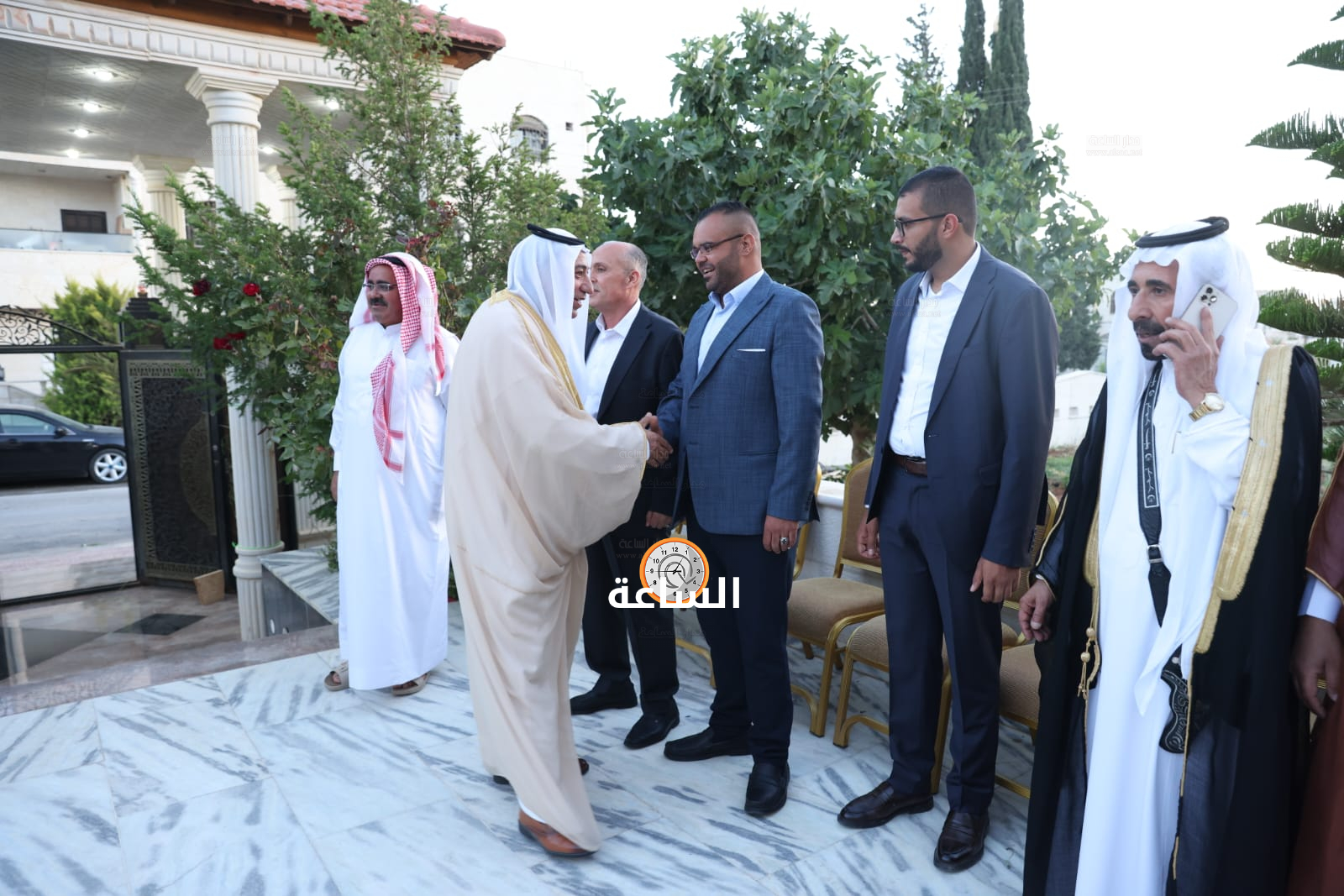Madar Al-Saa Images 0.9866842726163875