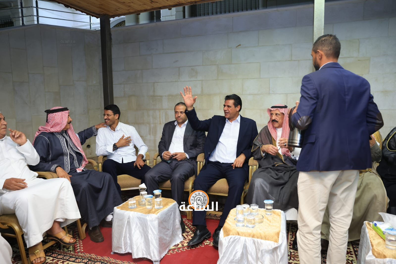 Madar Al-Saa Images 0.7808065445264895