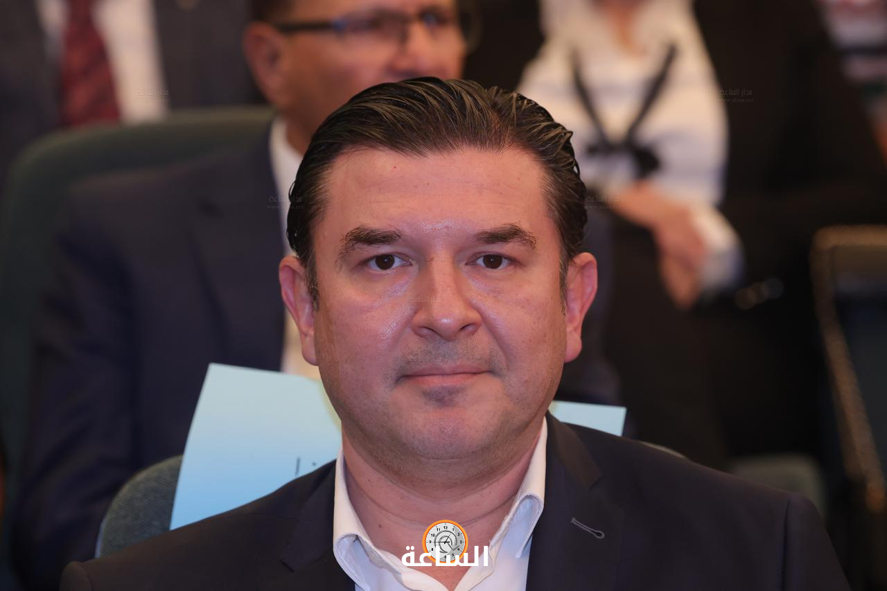 Madar Al-Saa Images 0.9911019664750689