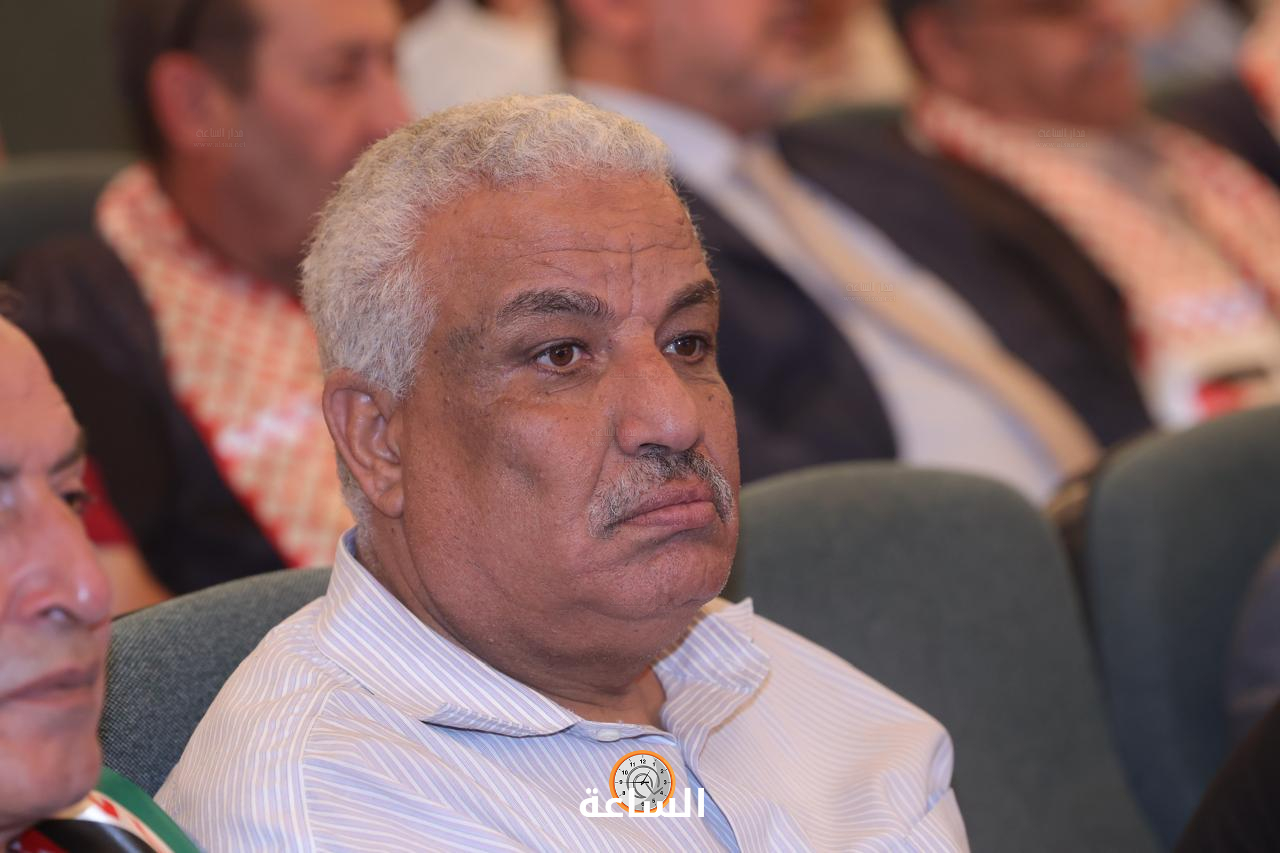 Madar Al-Saa Images 0.47666675087268784