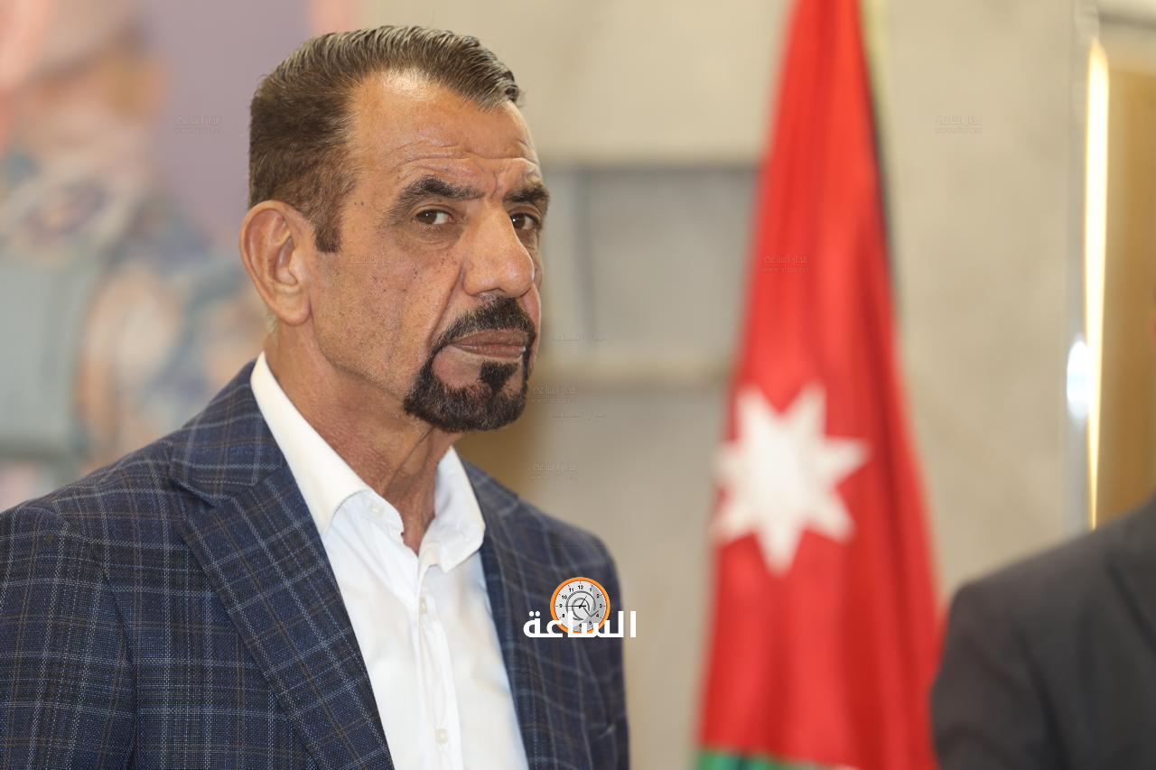 Madar Al-Saa Images 0.9659648912700818