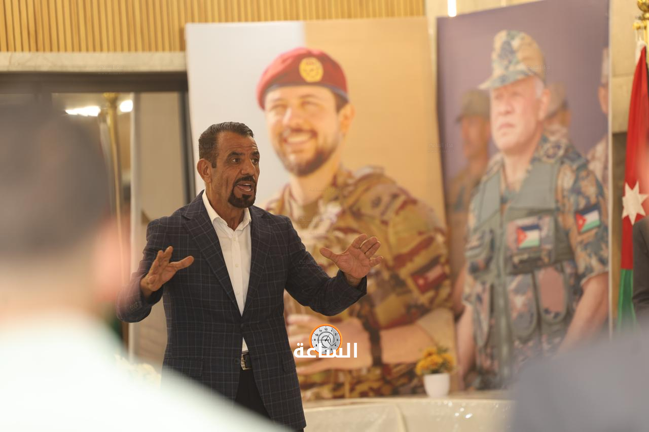 Madar Al-Saa Images 0.33440504313379227