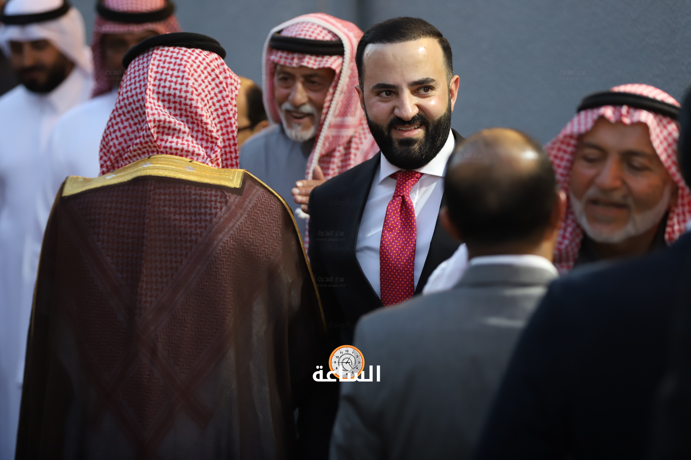 Madar Al-Saa Images 0.48688893111915654