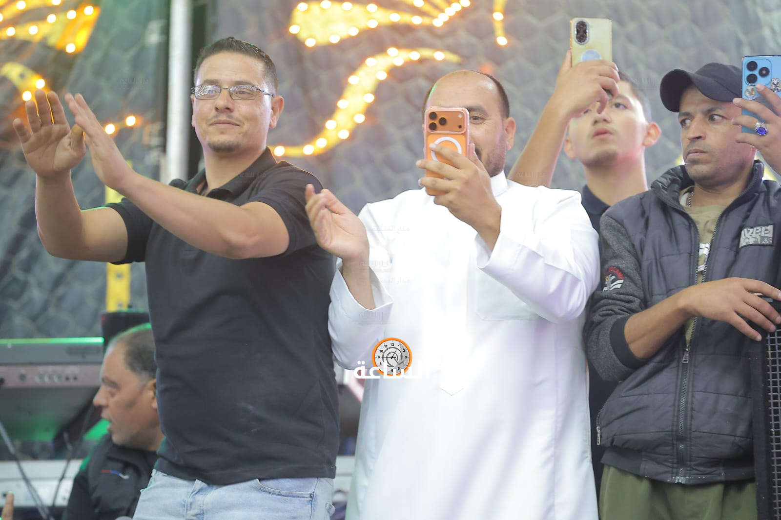Madar Al-Saa Images 0.49014851703557005