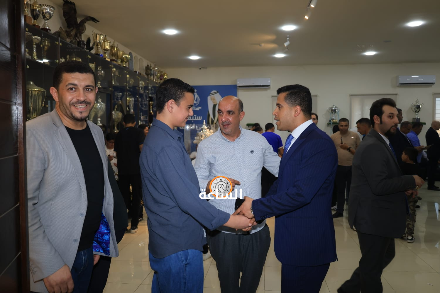 Madar Al-Saa Images 0.6798812255548753