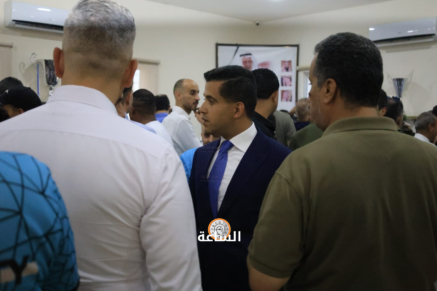 Madar Al-Saa Images 0.9844871371393944