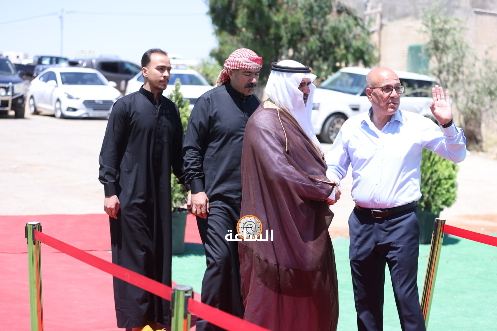 Madar Al-Saa Images 0.45072891344376187