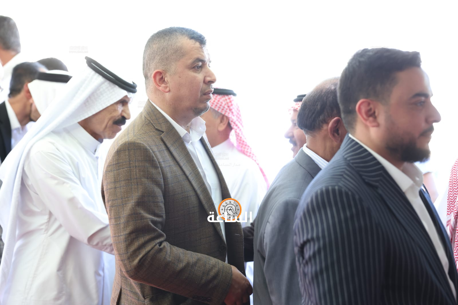 Madar Al-Saa Images 0.7937013642205575