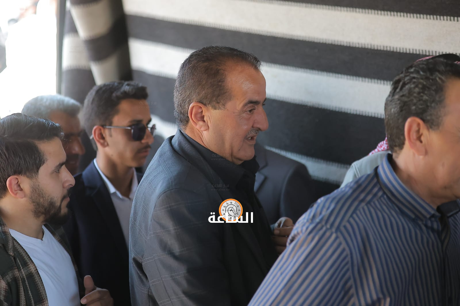 Madar Al-Saa Images 0.5772219209540019