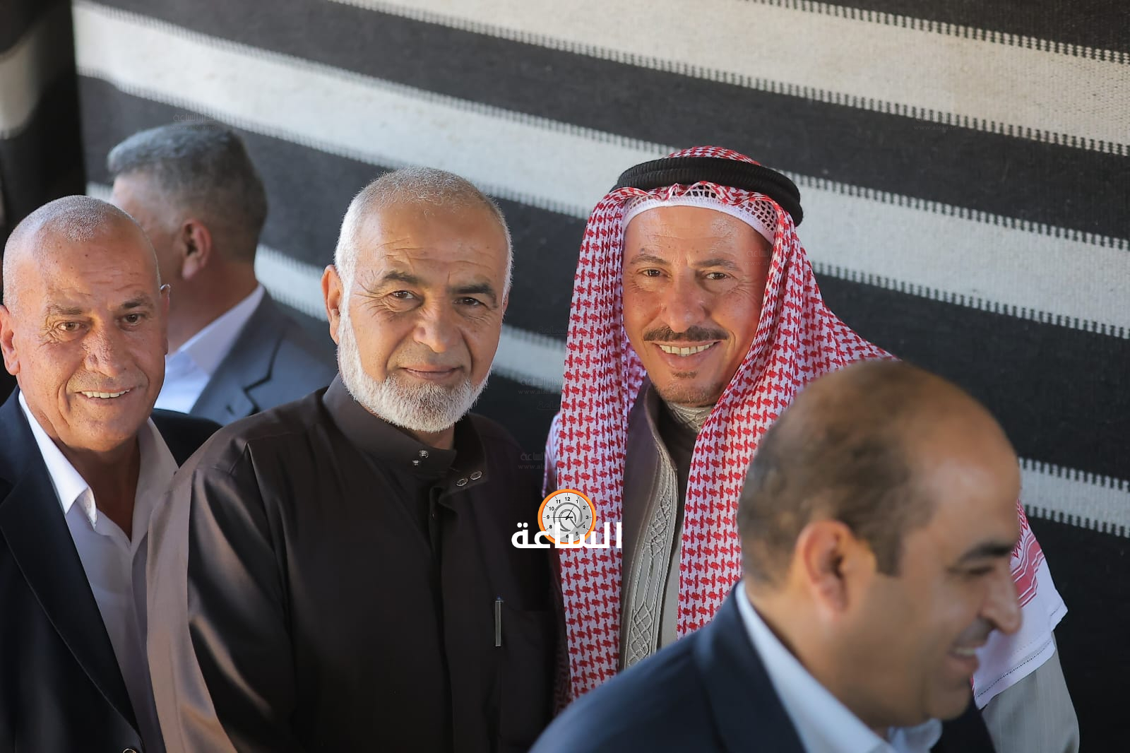 Madar Al-Saa Images 0.7079092324589026