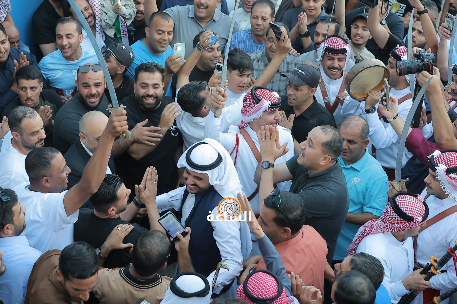 Madar Al-Saa Images 0.48168702669729013
