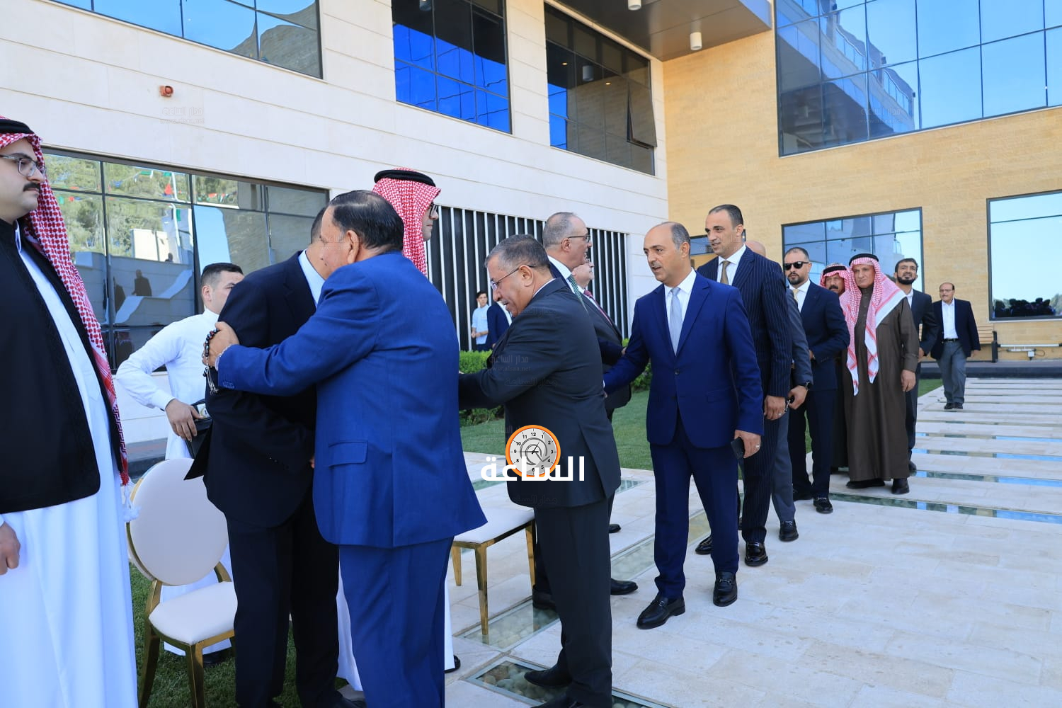Madar Al-Saa Images 0.4049790828691947