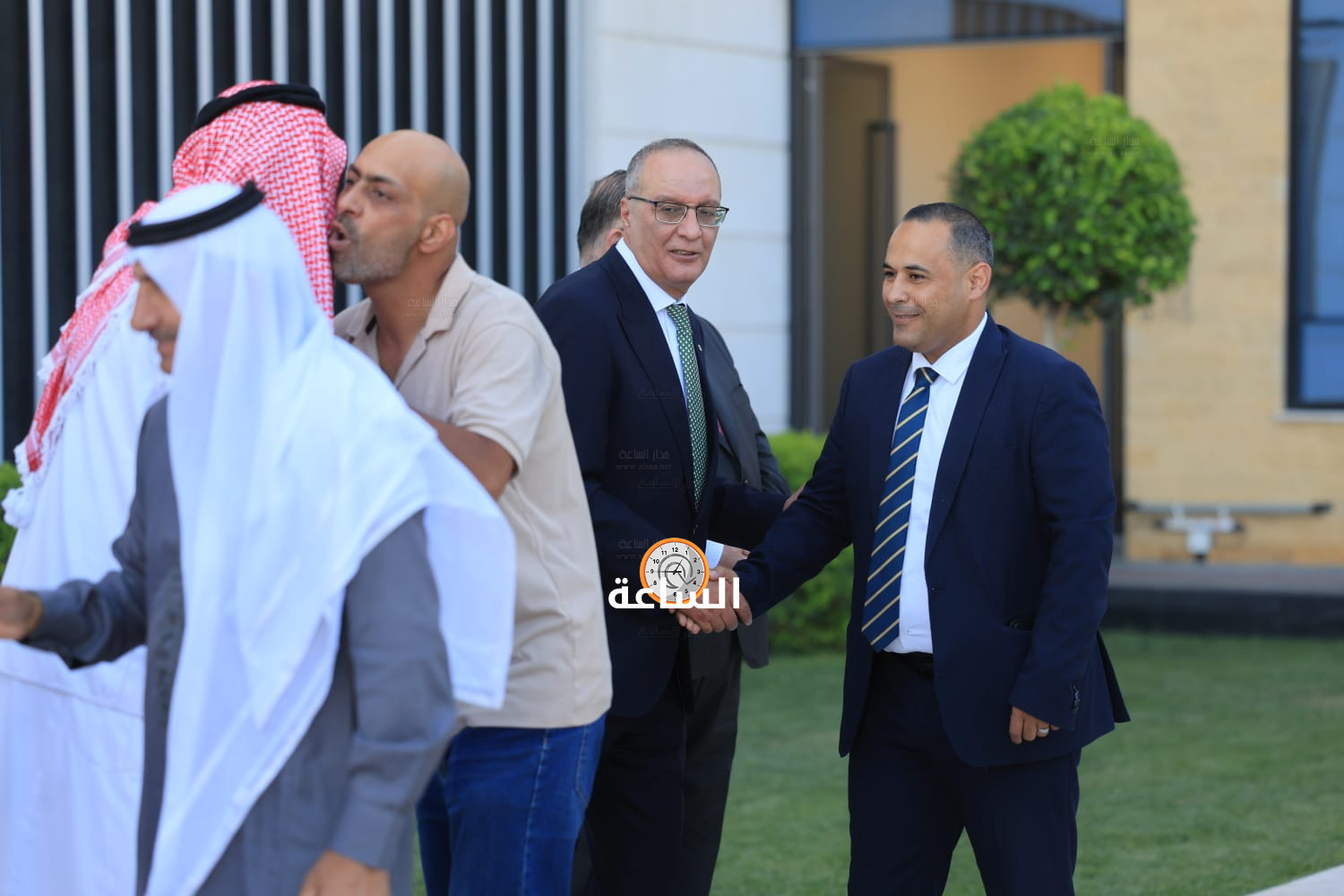 Madar Al-Saa Images 0.20665461426194132