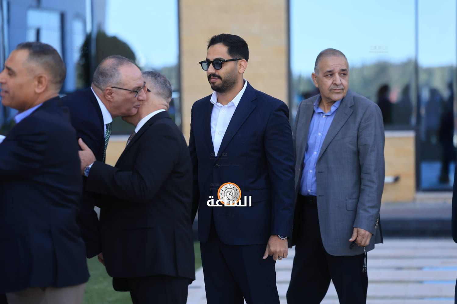 Madar Al-Saa Images 0.4283293682737248