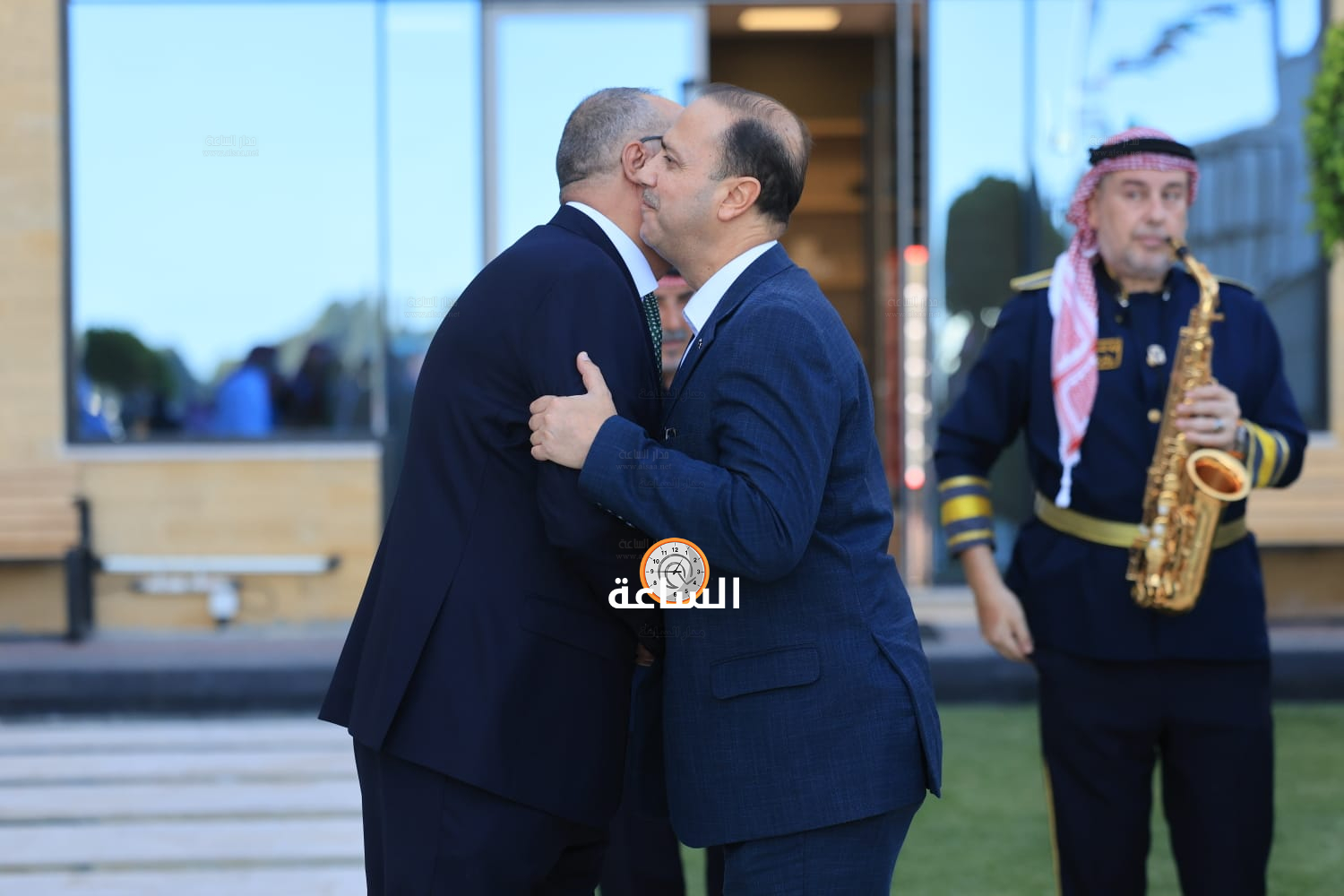 Madar Al-Saa Images 0.10949213124833002