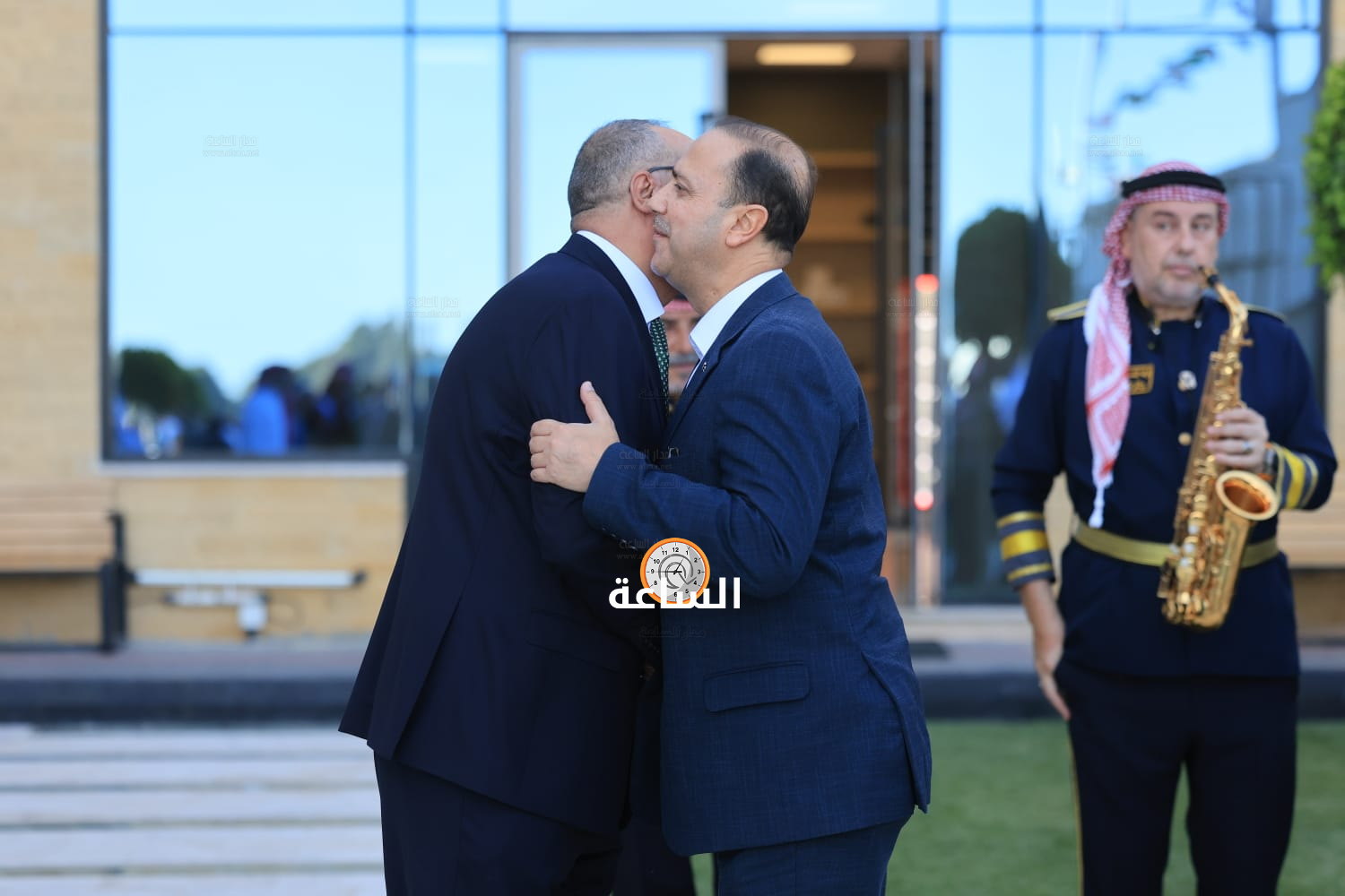 Madar Al-Saa Images 0.7105543914740464