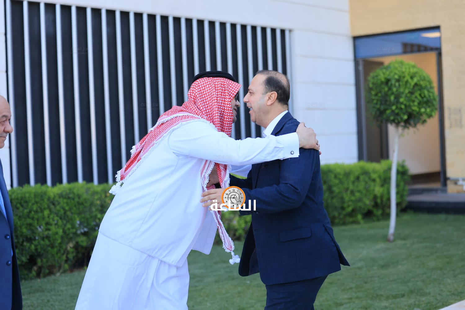 Madar Al-Saa Images 0.410703358609358