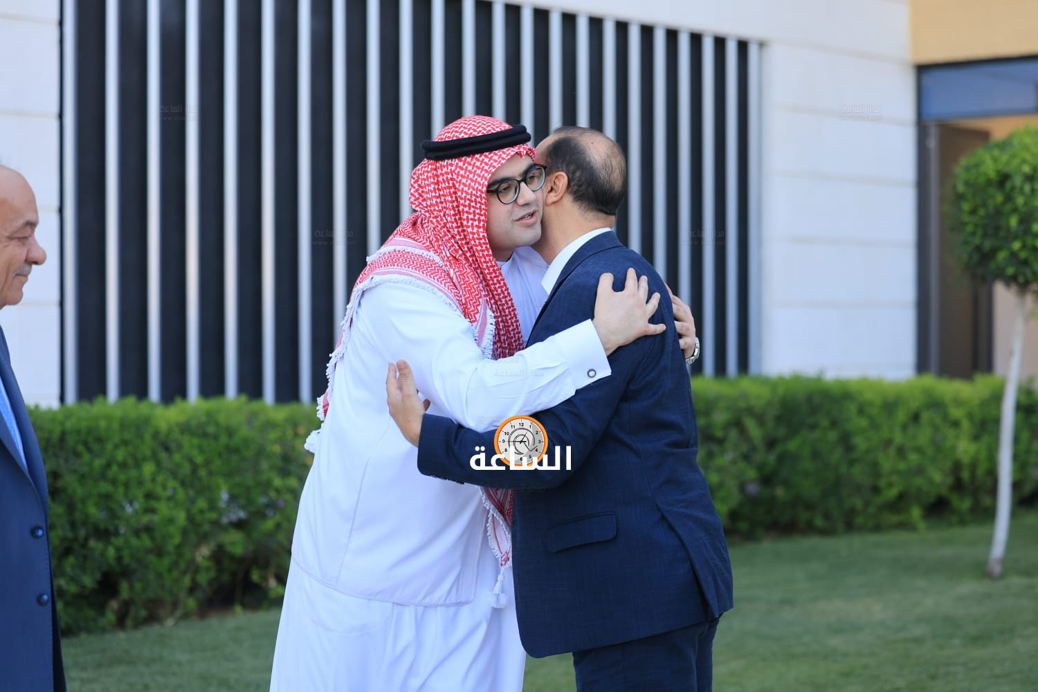 Madar Al-Saa Images 0.7601717821993577