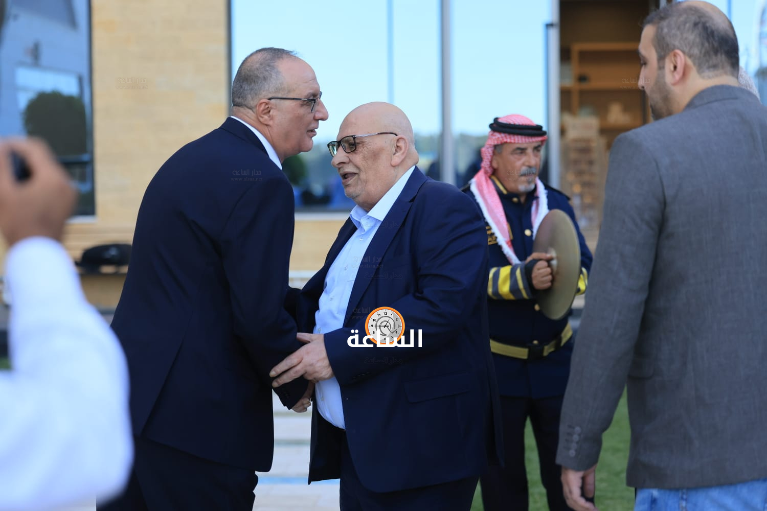 Madar Al-Saa Images 0.3062008241284355
