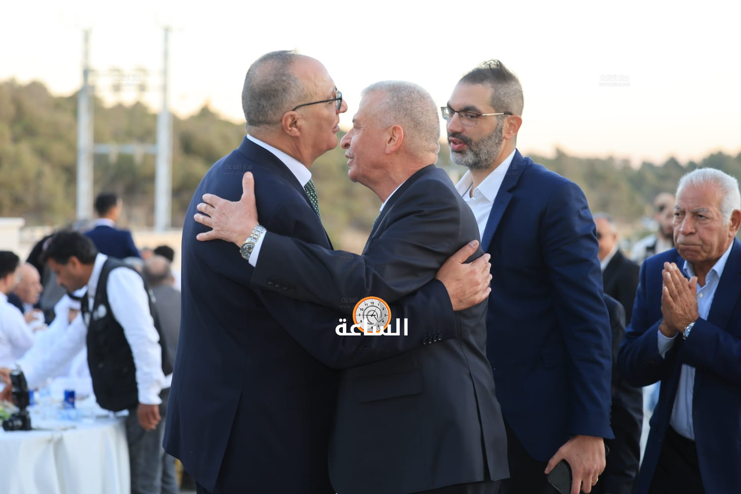 Madar Al-Saa Images 0.1648358836528997