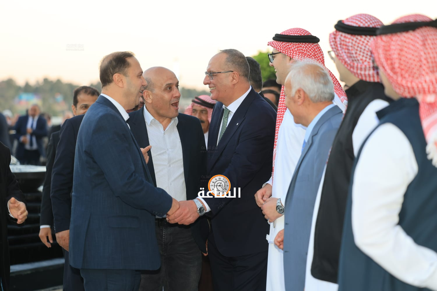 Madar Al-Saa Images 0.1742088837028567