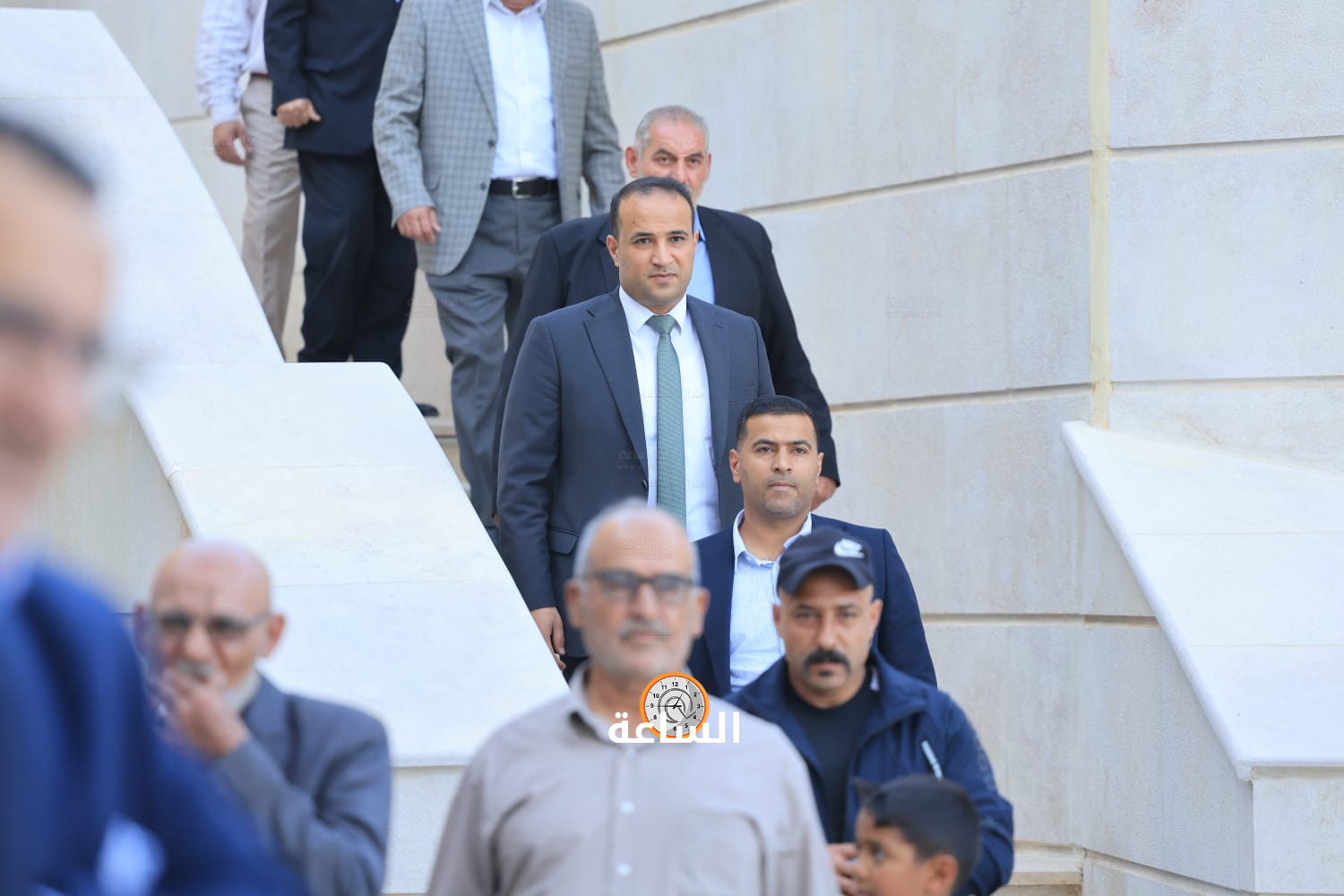 Madar Al-Saa Images 0.925367346989858