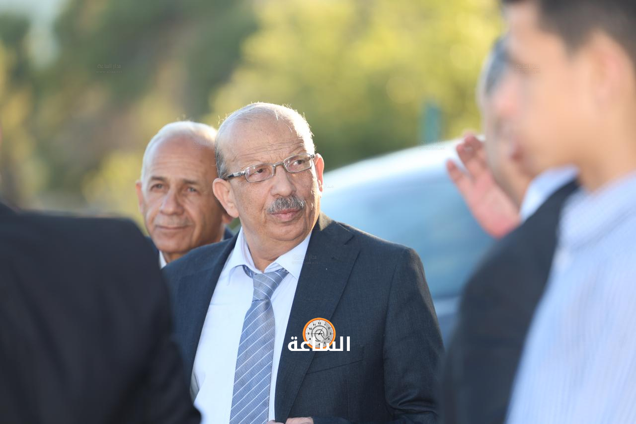 Madar Al-Saa Images 0.509593239590515