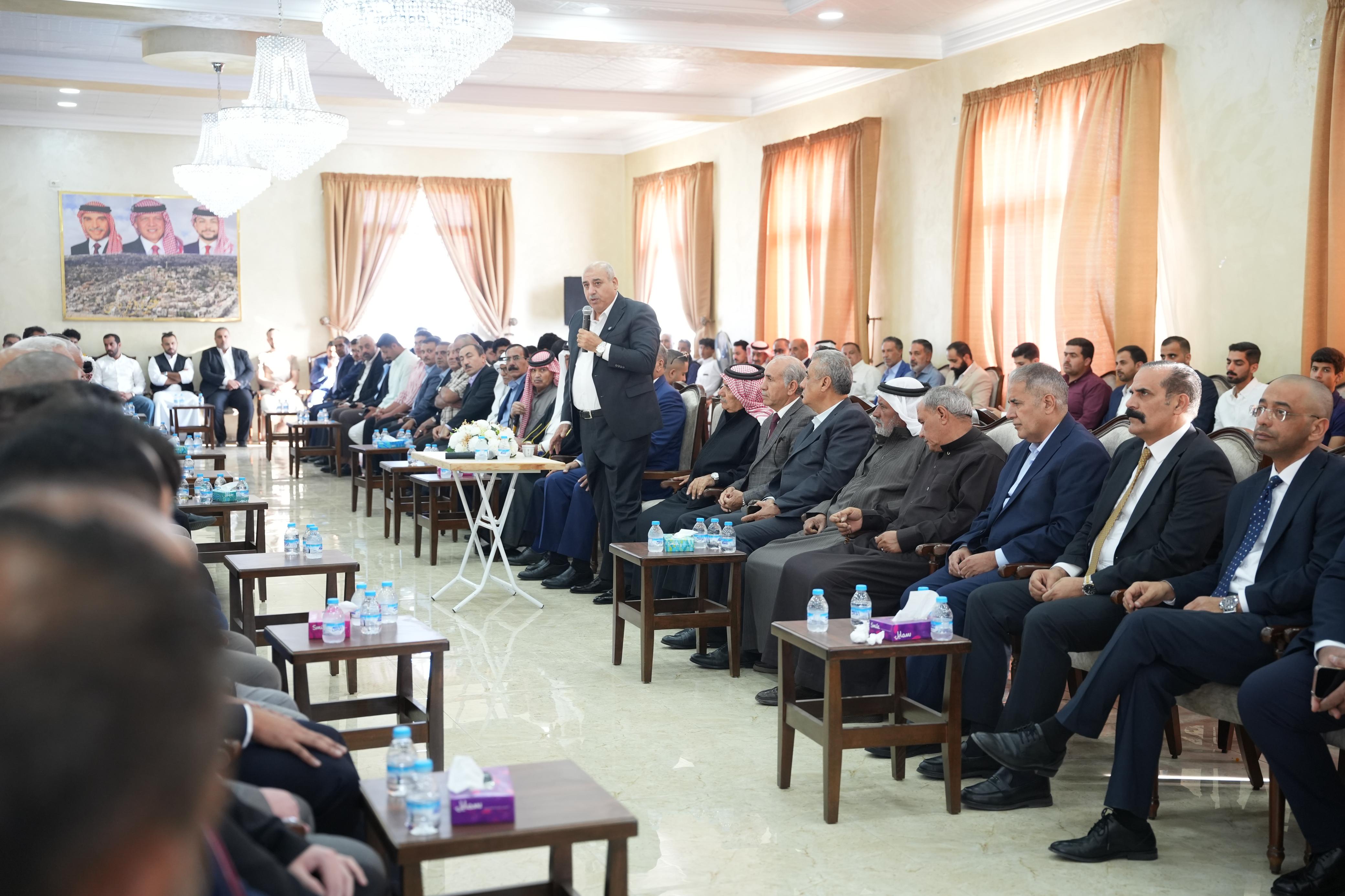 Madar Al-Saa Images 0.36976352925272393