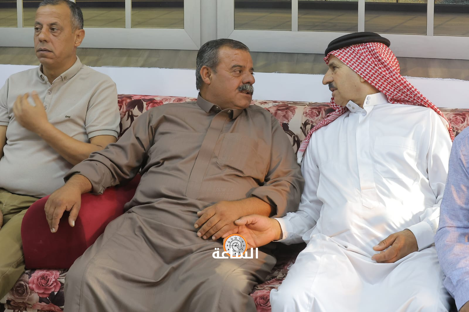 Madar Al-Saa Images 0.868039358611209