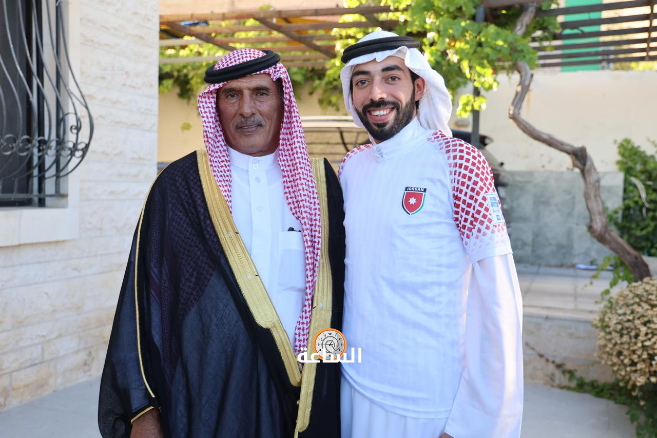 Madar Al-Saa Images 0.7109749563008901