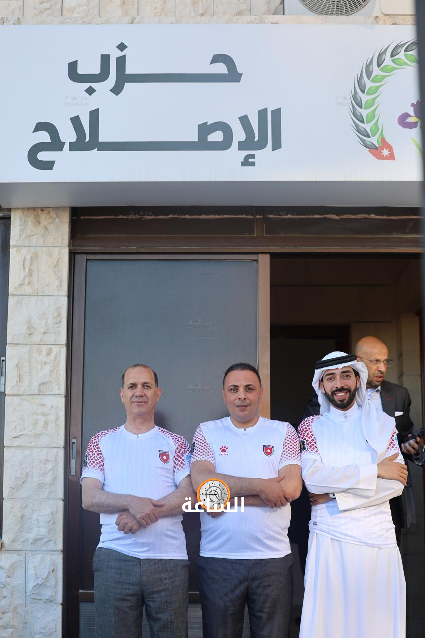 Madar Al-Saa Images 0.17651304654058186