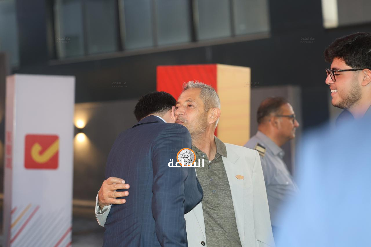 Madar Al-Saa Images 0.13918642005934945