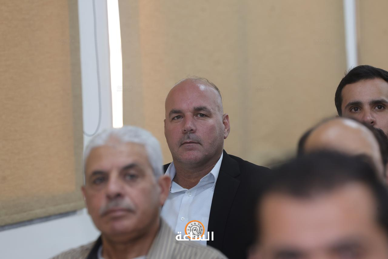 Madar Al-Saa Images 0.4734149672316048