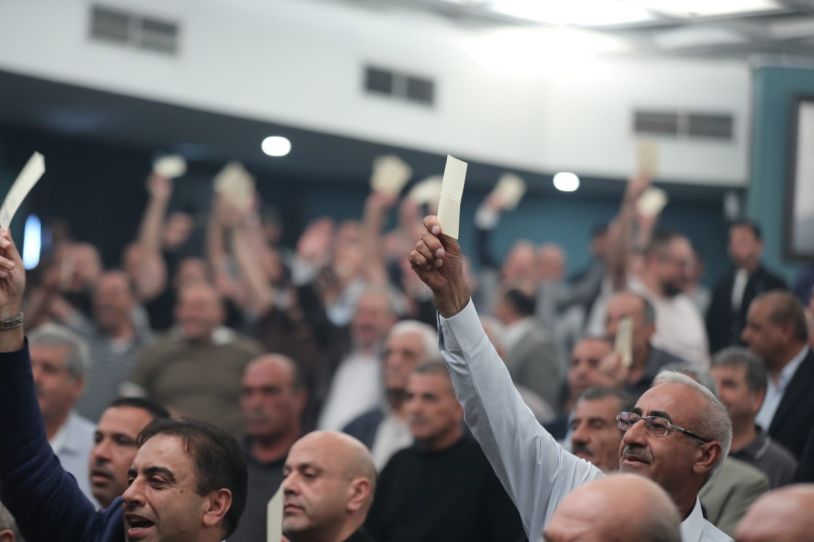 Madar Al-Saa Images 0.562923646650842
