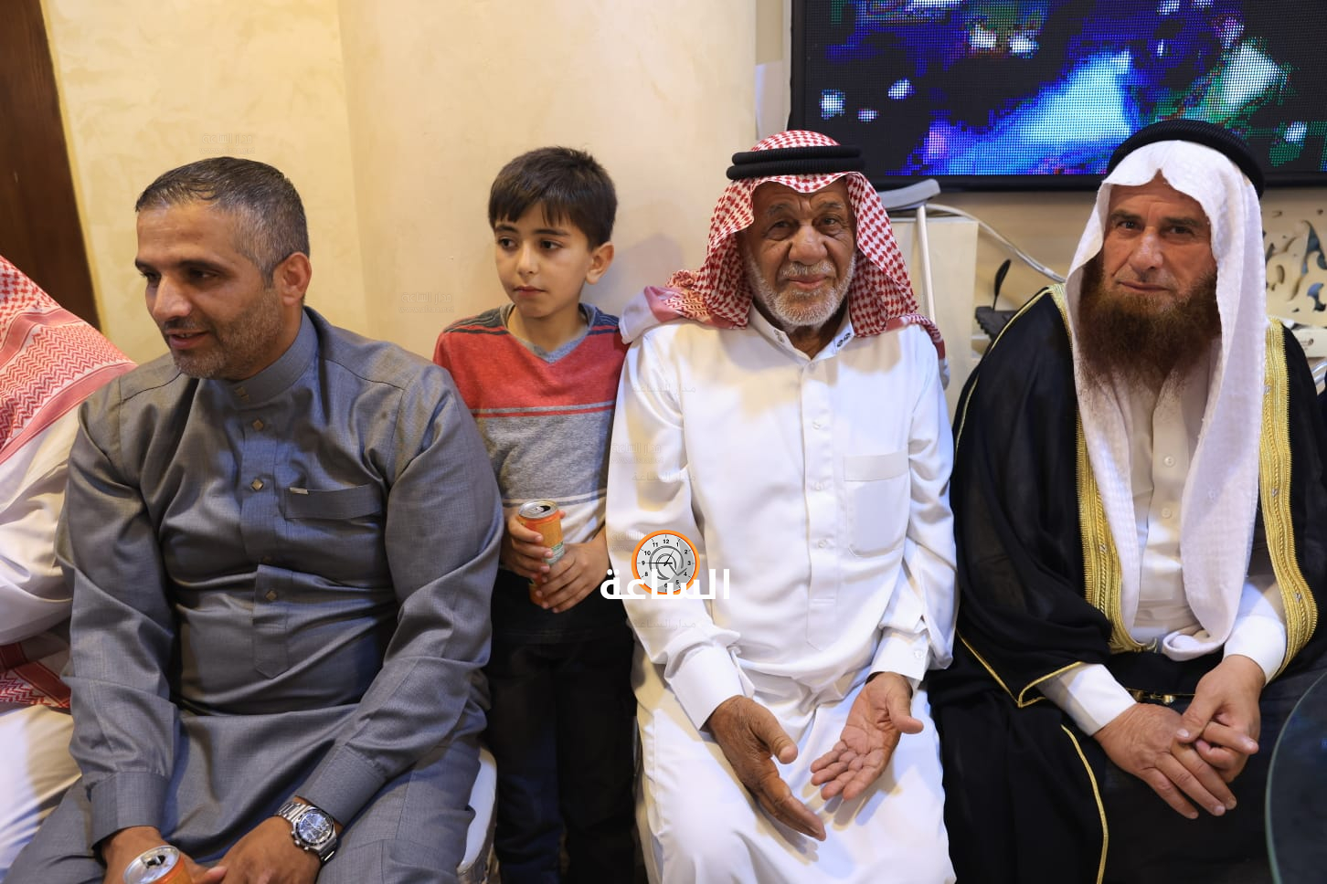 Madar Al-Saa Images 0.23052288069989268