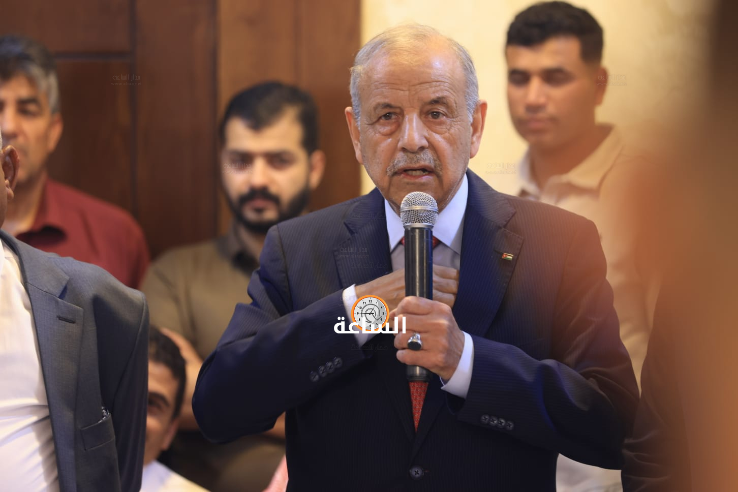 Madar Al-Saa Images 0.9617850553252405