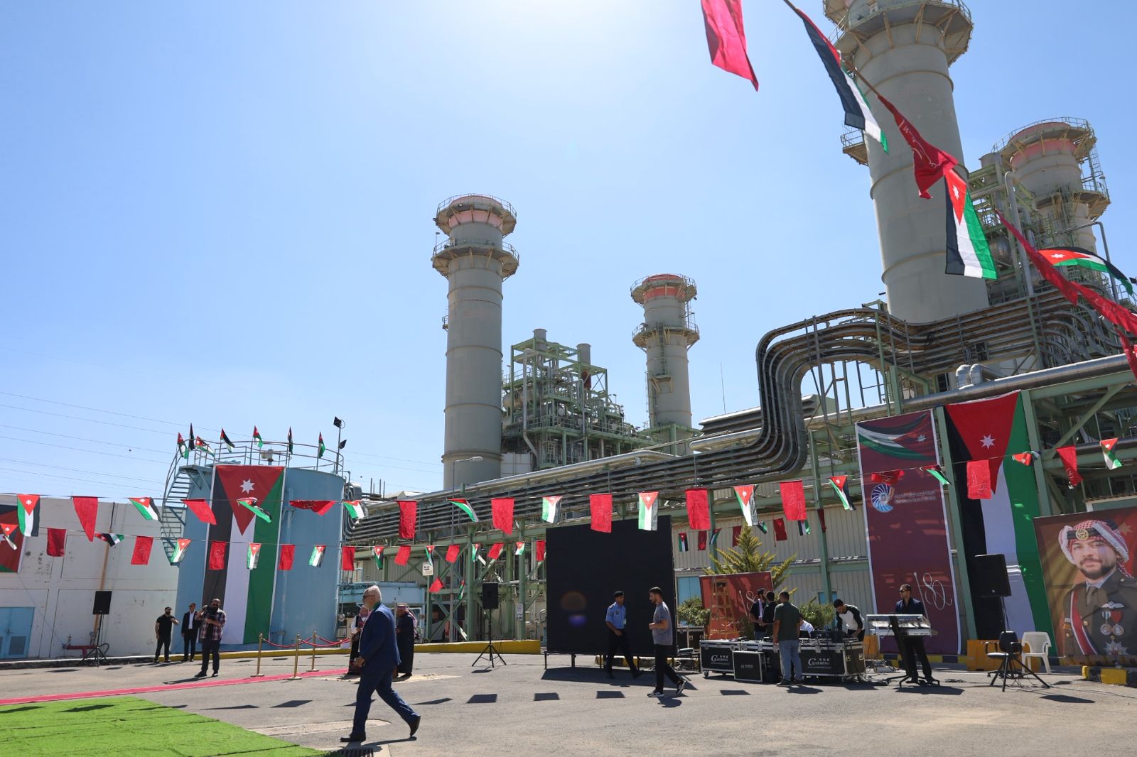 Madar Al-Saa Images 0.5213837151632519