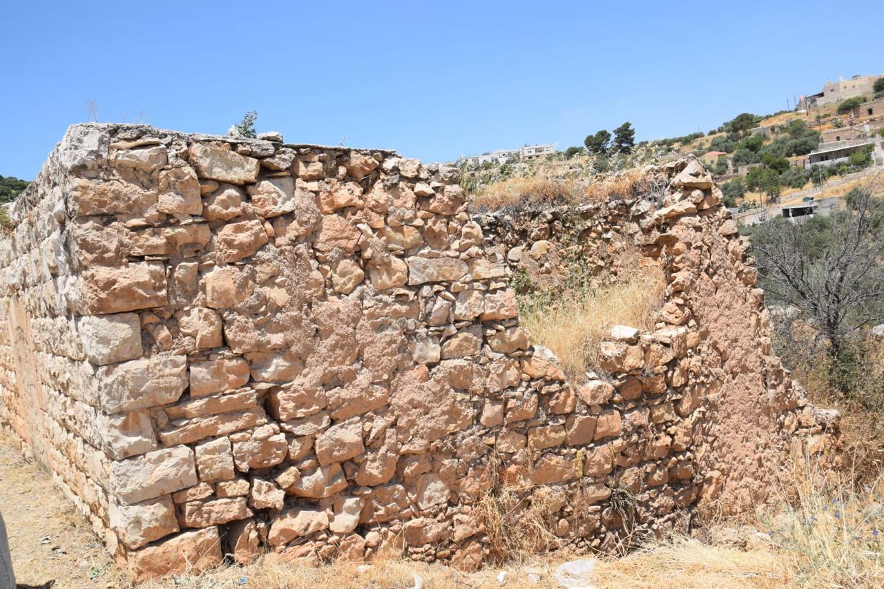 Madar Al-Saa Images 0.9543816343125282
